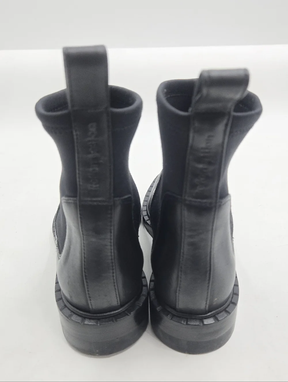 Reformation Alexa Chelsea Boots Black Leather Neoprene‎ Cuff Size 6